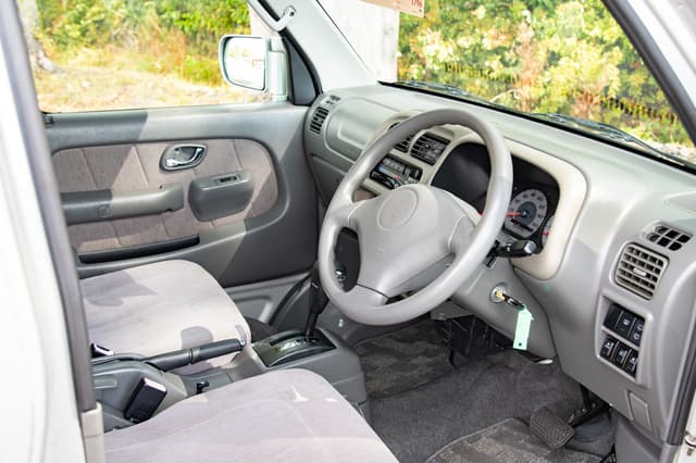 2001 Suzuki Every JDM car for sale — photo 9 of 15