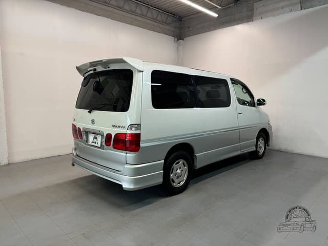 1999 Toyota Granvia JDM car for sale — photo 13 of 25