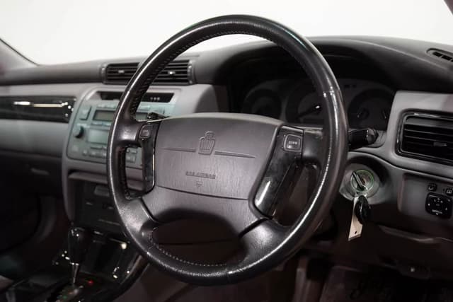 1998 Toyota Crown JDM car for sale — photo 14 of 25