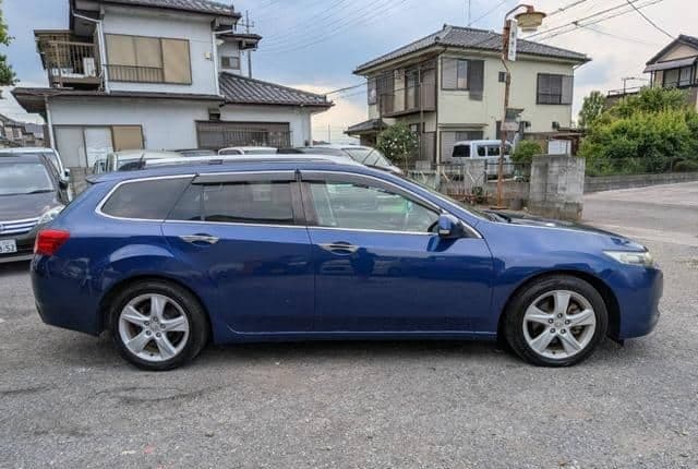 2009 Honda Accord JDM car for sale — photo 3 of 20