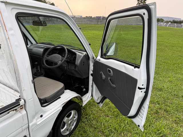 1998 Suzuki Carry JDM car for sale — photo 11 of 25