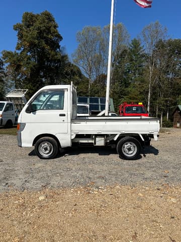 1996 Daihatsu Hijet JDM car for sale — photo 13 of 25