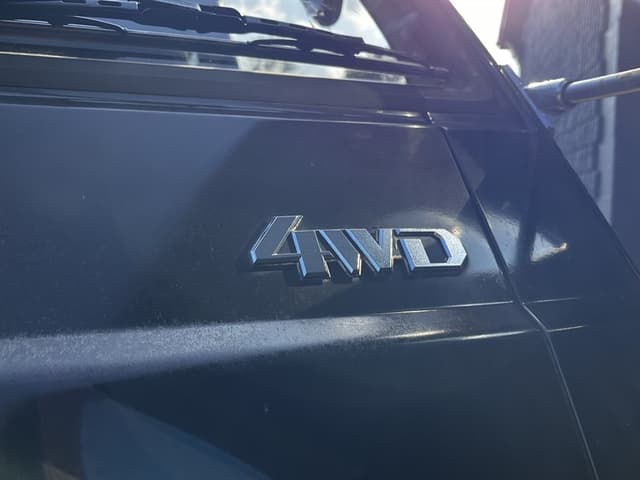1990 Mitsubishi Delica JDM car for sale — photo 14 of 25