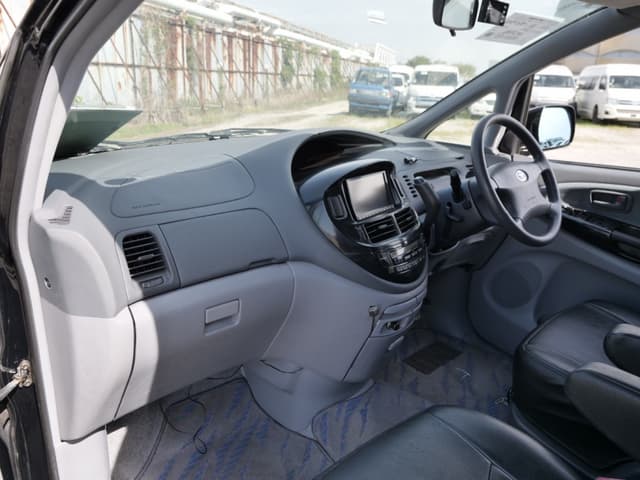 2001 Toyota Estima JDM car for sale — photo 22 of 25