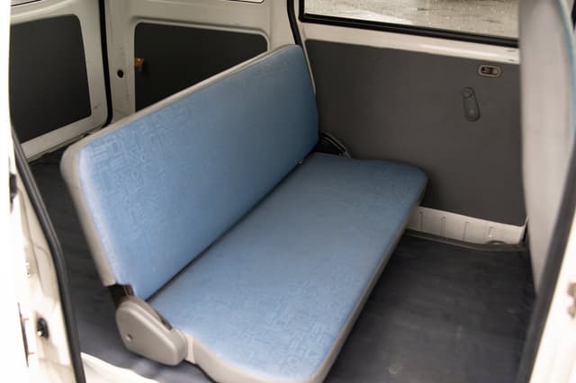 2000 Mitsubishi Minicab JDM car for sale — photo 11 of 15