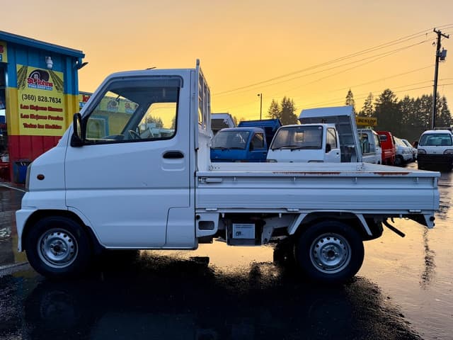 2000 Mitsubishi Minicab JDM car for sale — photo 5 of 25