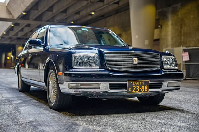 1994 Toyota Century JDM car for sale — photo 12 of 21