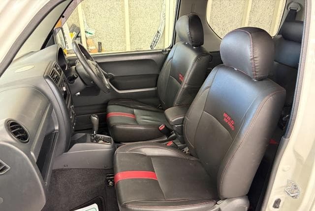 2009 Suzuki Jimny JDM car for sale — photo 19 of 25