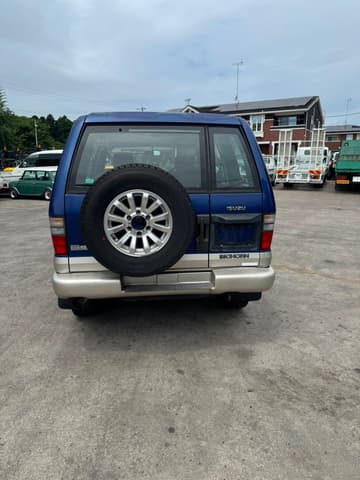 2000 Isuzu Bighorn JDM car for sale — photo 5 of 12