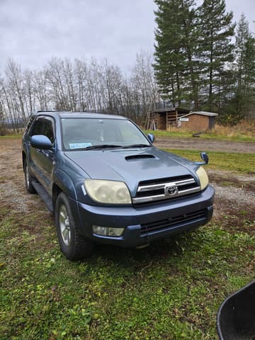 2005 Toyota Hilux Surf JDM car for sale — photo 2 of 5