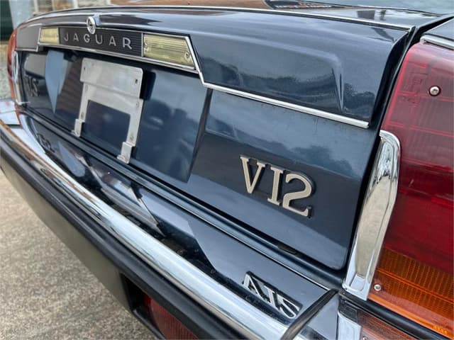 1990 Jaguar JDM car for sale — photo 9 of 15