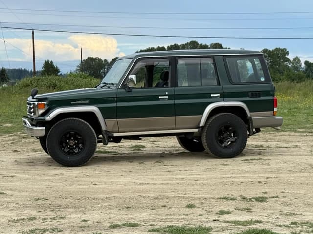 2000 Toyota Land Cruiser JDM car for sale — photo 6 of 10