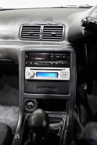 1992 Nissan Skyline JDM car for sale — photo 10 of 24