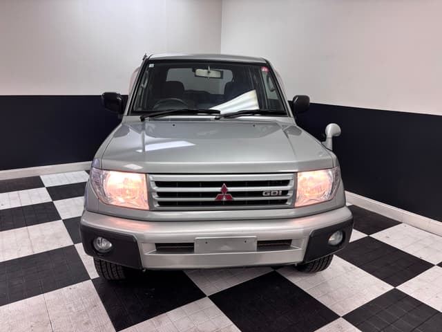 2000 Mitsubishi Pajero JDM car for sale — photo 2 of 25