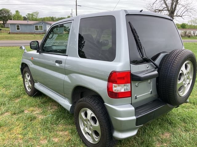 1998 Mitsubishi Pajero JDM car for sale — photo 5 of 13