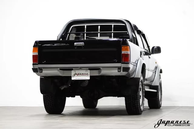 1996 Toyota Hilux JDM car for sale — photo 8 of 25