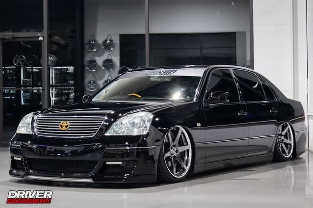 2001 Toyota Celsior JDM car for sale — photo 6 of 25