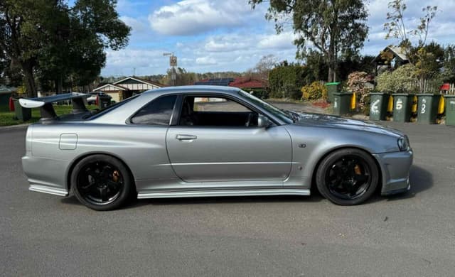 2000 Nissan Skyline JDM car for sale — photo 4 of 10