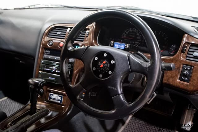 1994 Nissan Skyline JDM car for sale — photo 13 of 25