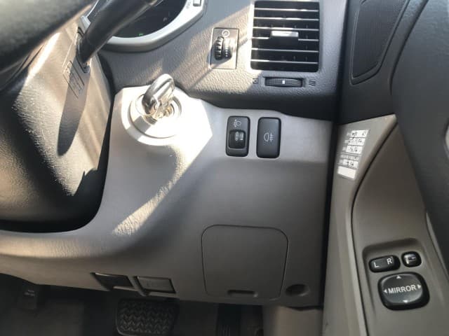 2007 Toyota Hilux Surf JDM car for sale — photo 19 of 21