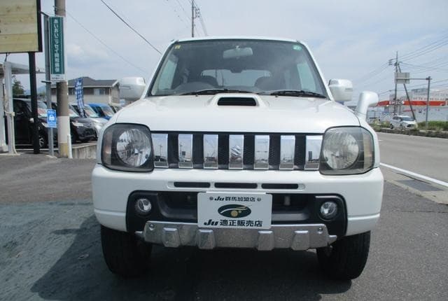 2010 Suzuki Jimny JDM car for sale — photo 2 of 25
