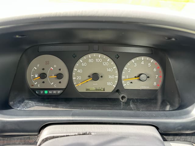 2000 Toyota HiAce JDM car for sale — photo 20 of 20