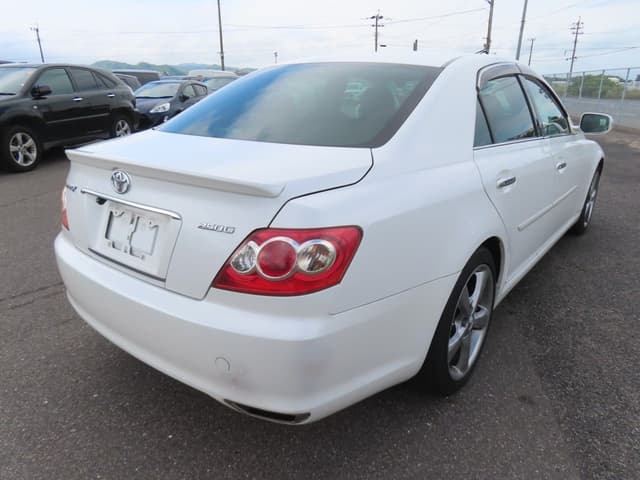 2009 Toyota Mark X JDM car for sale — photo 5 of 25