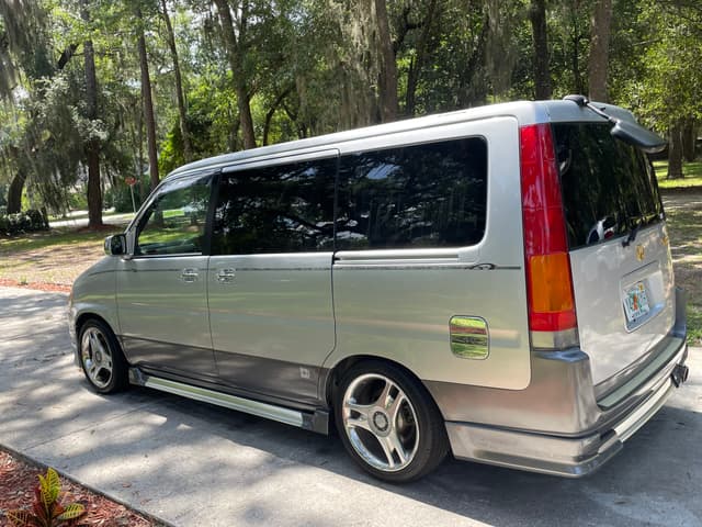 1996 Honda Stepwagon JDM car for sale — photo 6 of 18