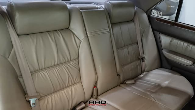 1997 Nissan Cima JDM car for sale — photo 23 of 25