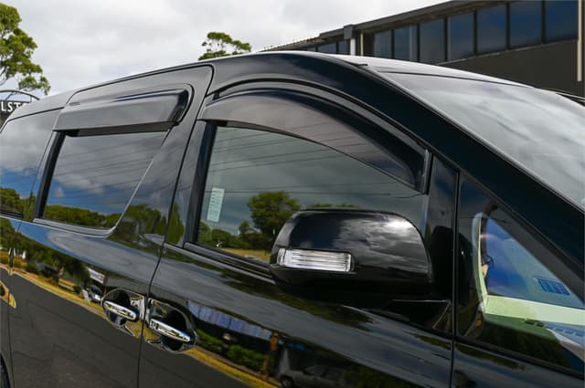 2012 Toyota Alphard JDM car for sale — photo 3 of 10