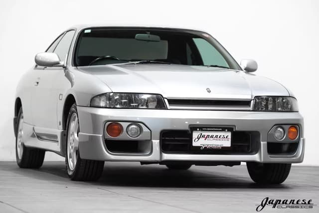 1996 Nissan Skyline JDM car for sale — photo 3 of 25
