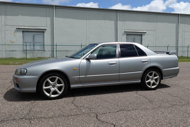 2000 Nissan Skyline JDM car for sale — photo 12 of 19