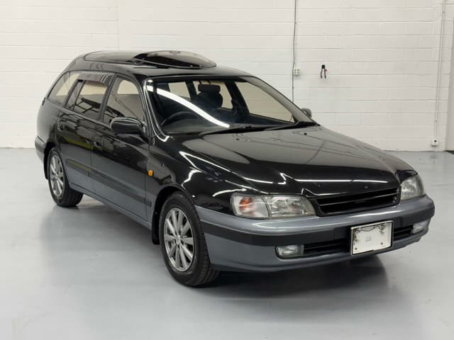 1992 Toyota Caldina JDM car for sale — photo 3 of 25