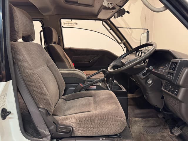 1991 Mitsubishi Delica JDM car for sale — photo 24 of 25