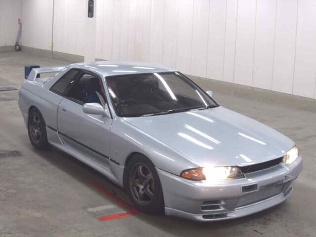 1991 Nissan Skyline JDM car for sale — photo 3 of 5