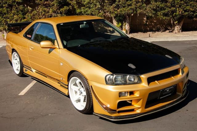 1998 Nissan Skyline JDM car for sale — photo 14 of 25