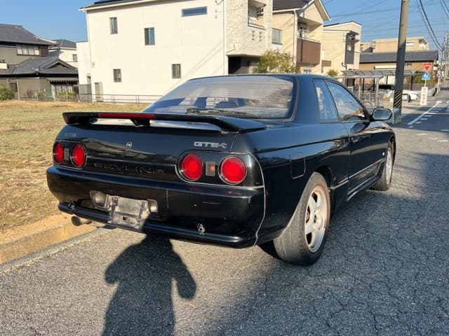 1993 Nissan Skyline JDM car for sale — photo 5 of 5