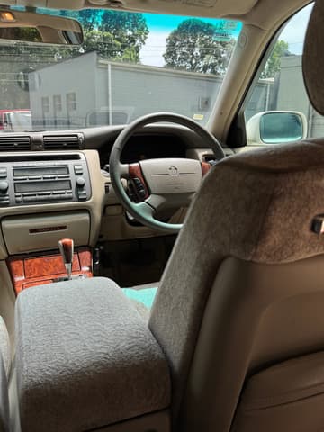 1999 Toyota Crown JDM car for sale — photo 19 of 25