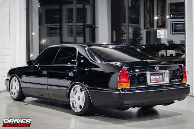 1997 Toyota Majesta JDM car for sale — photo 2 of 24