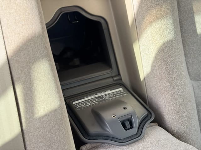 2000 Toyota Crown JDM car for sale — photo 13 of 22