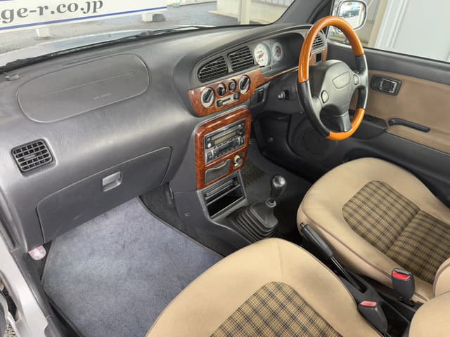 2002 Daihatsu Mira JDM car for sale — photo 12 of 25