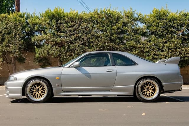 1997 Nissan Skyline JDM car for sale — photo 5 of 25