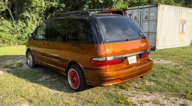 1997 Toyota Estima JDM car for sale — photo 11 of 11