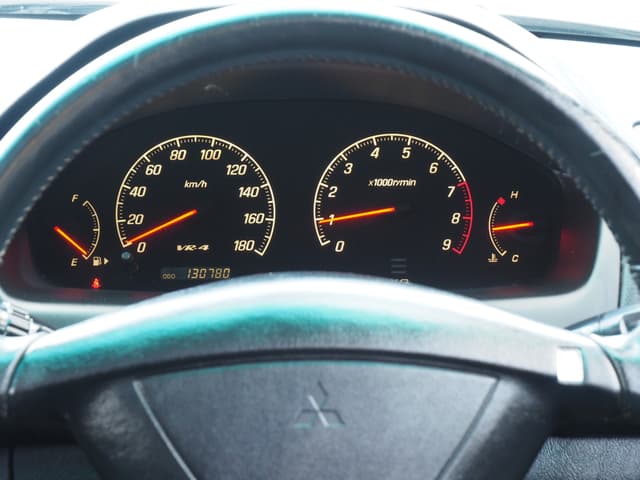 2001 Mitsubishi Legnum JDM car for sale — photo 17 of 25