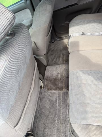 1998 Toyota Hilux Surf JDM car for sale — photo 15 of 25