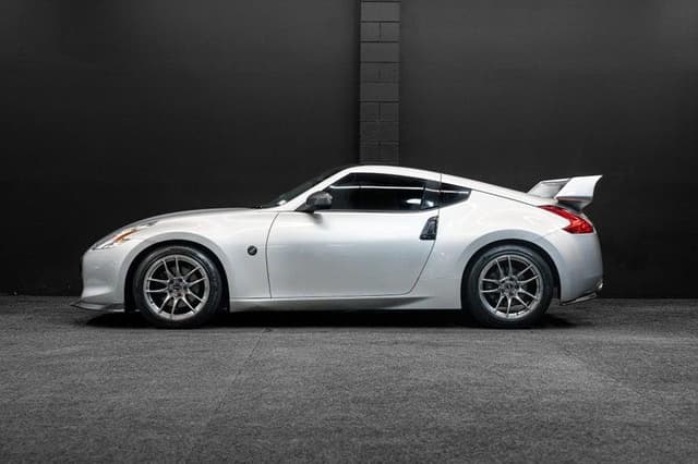 2009 Nissan Fairlady Z JDM car for sale — photo 8 of 20