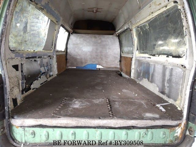 2002 Toyota HiAce JDM car for sale — photo 5 of 6
