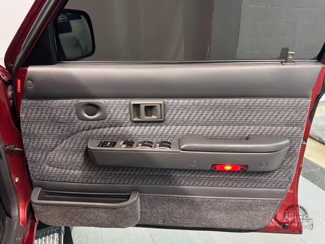 1992 Toyota Hilux JDM car for sale — photo 23 of 25