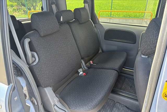 2011 Toyota JDM car for sale — photo 17 of 25