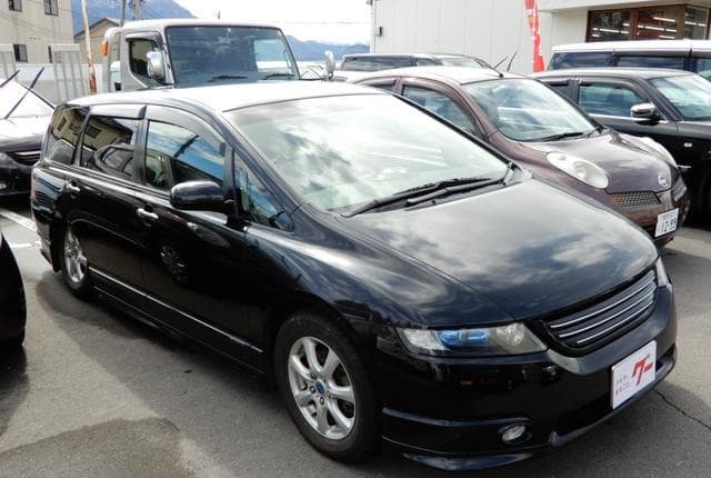 2005 Honda Odyssey JDM car for sale — photo 2 of 23